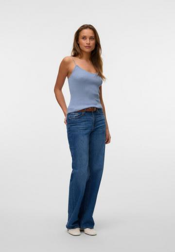 Топ на бретельках