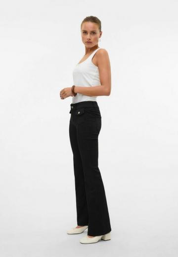 Клешеные джинсы