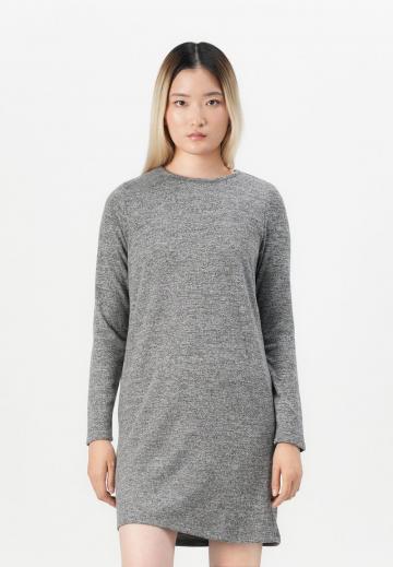 Вязаное платье