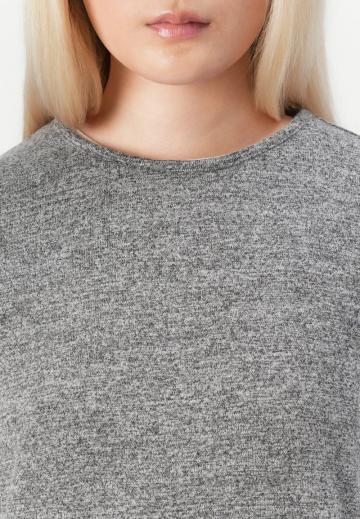 Вязаное платье