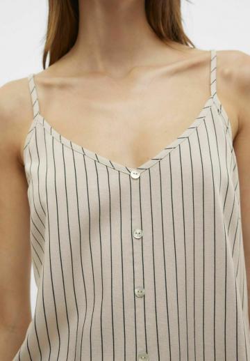 Топ на бретельках