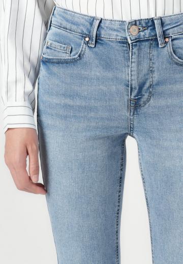 Клешеные брюки