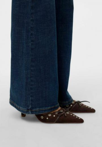 Клешеные брюки