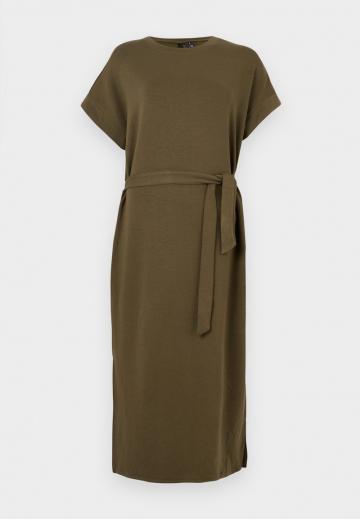 Длинное платье