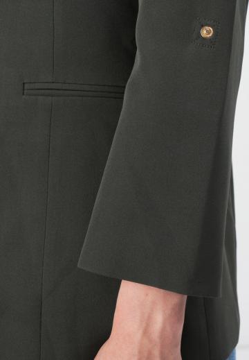 Блейзер с накладными карманами