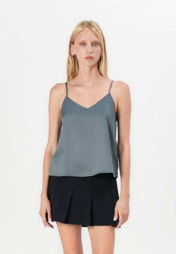 Топ на бретельках