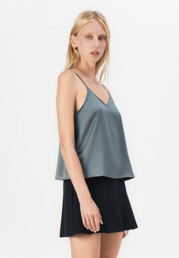 Топ на бретельках