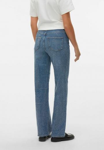 Прямые джинсы