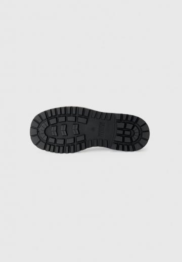 Ботинки на шнуровке