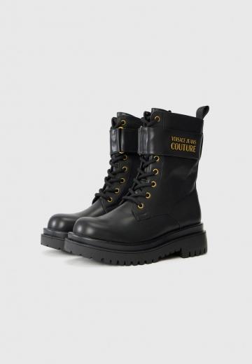 Ботинки на шнуровке