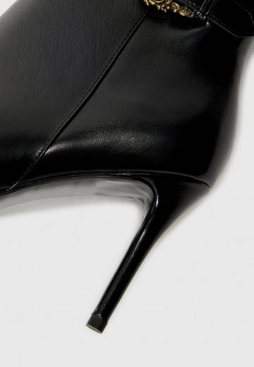 Высокие сапоги