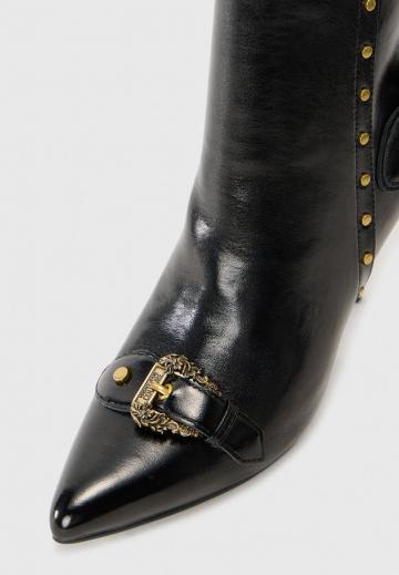 Высокие сапоги