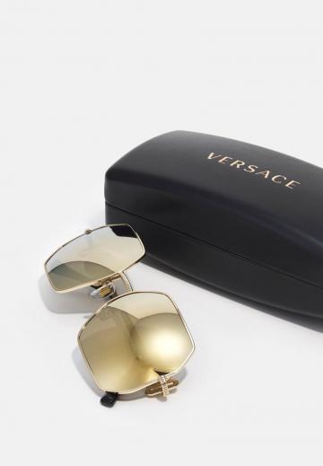 Солнечные очки