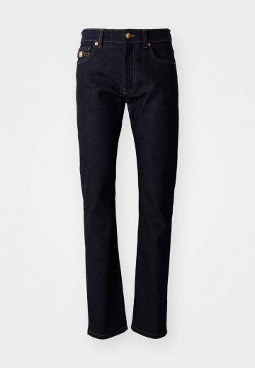 Узкие джинсы