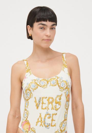 Слитный купальник