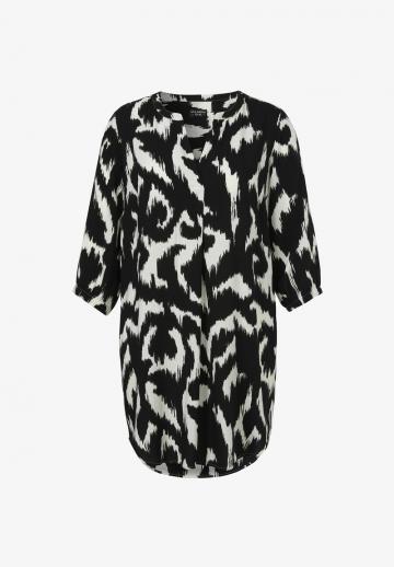 Длинная блузка