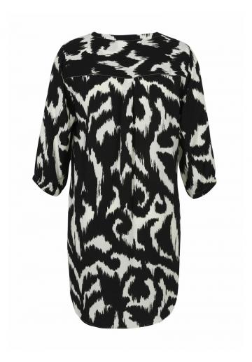 Длинная блузка