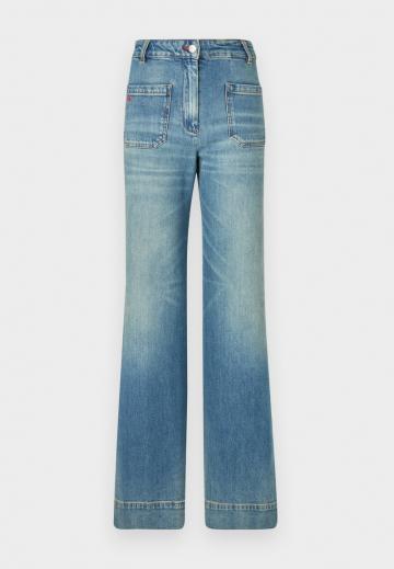 Джинсы бойфренда