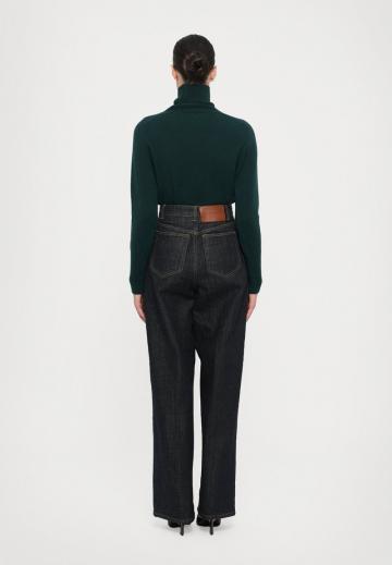 Джинсы бойфренда