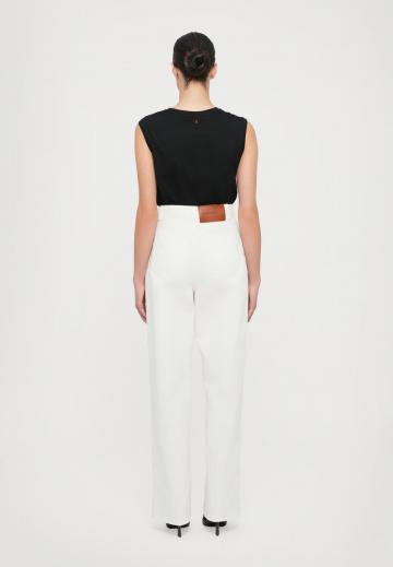 Джинсы бойфренда