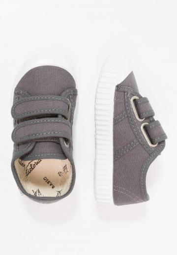 Детская обувь