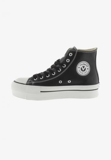 Ботинки на шнуровке