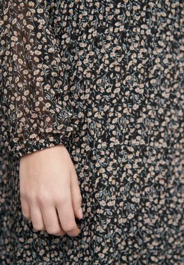 Короткое платье