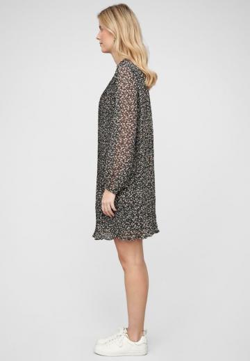 Короткое платье