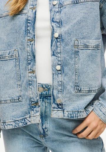 Джинсовая куртка