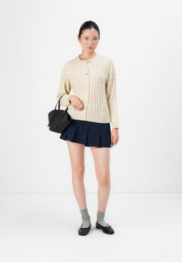 Вязаная кофта