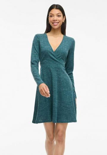 Вязаное платье