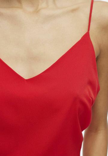 Топ на бретельках