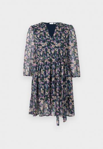 Короткое платье