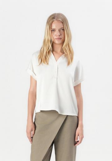 Атласная блузка