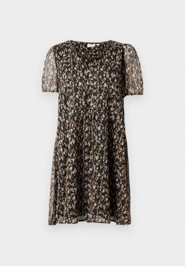 Короткое платье