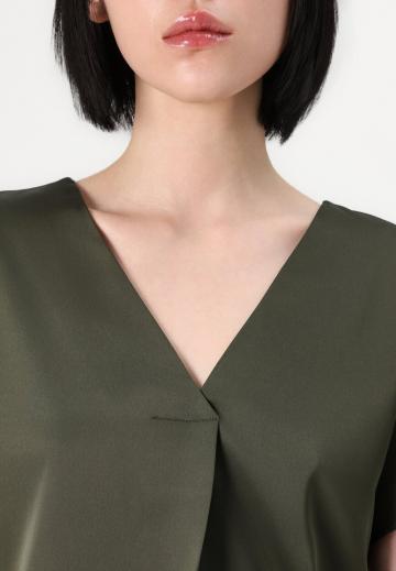 Атласная блузка