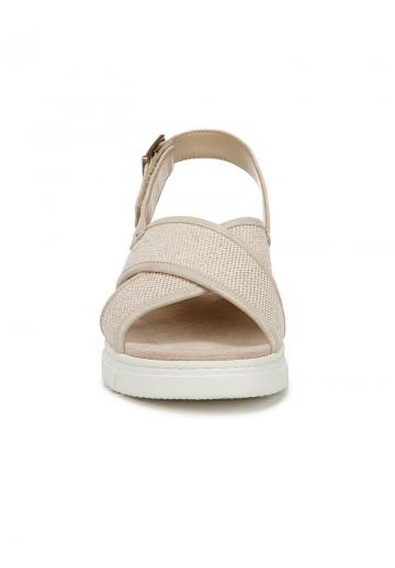 Босоножки на танкетке