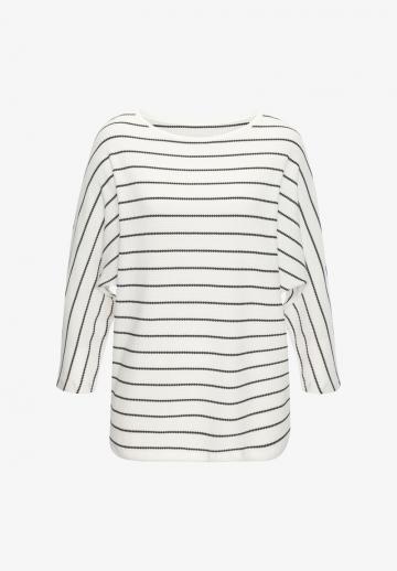 Пуловер с рукавом три четверти