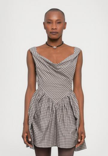 Короткое платье