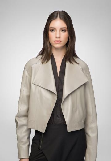 Короткая куртка