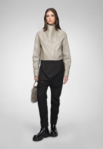 Короткая куртка