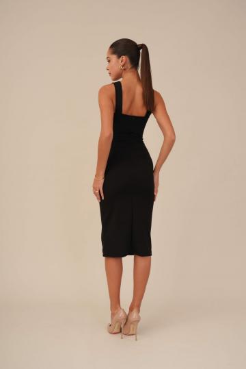 Платье футляр