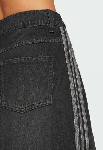 Клешеные джинсы