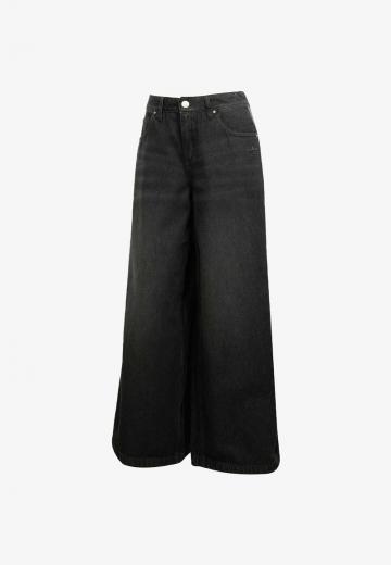 Клешеные джинсы