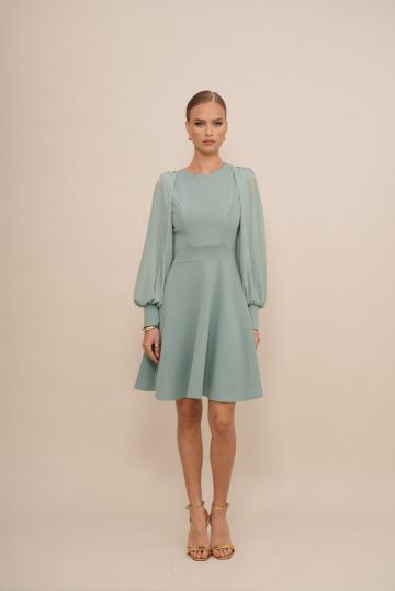 Короткое платье