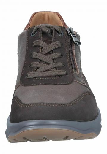 Ботинки на шнуровке