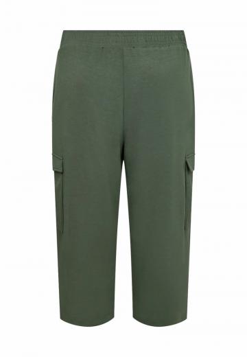 Брюки с накладными карманами