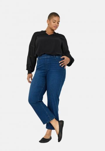 Прямые джинсы