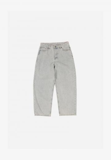 Свободные джинсы