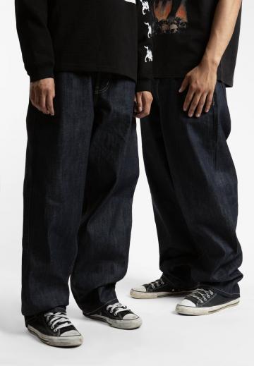 Свободные джинсы